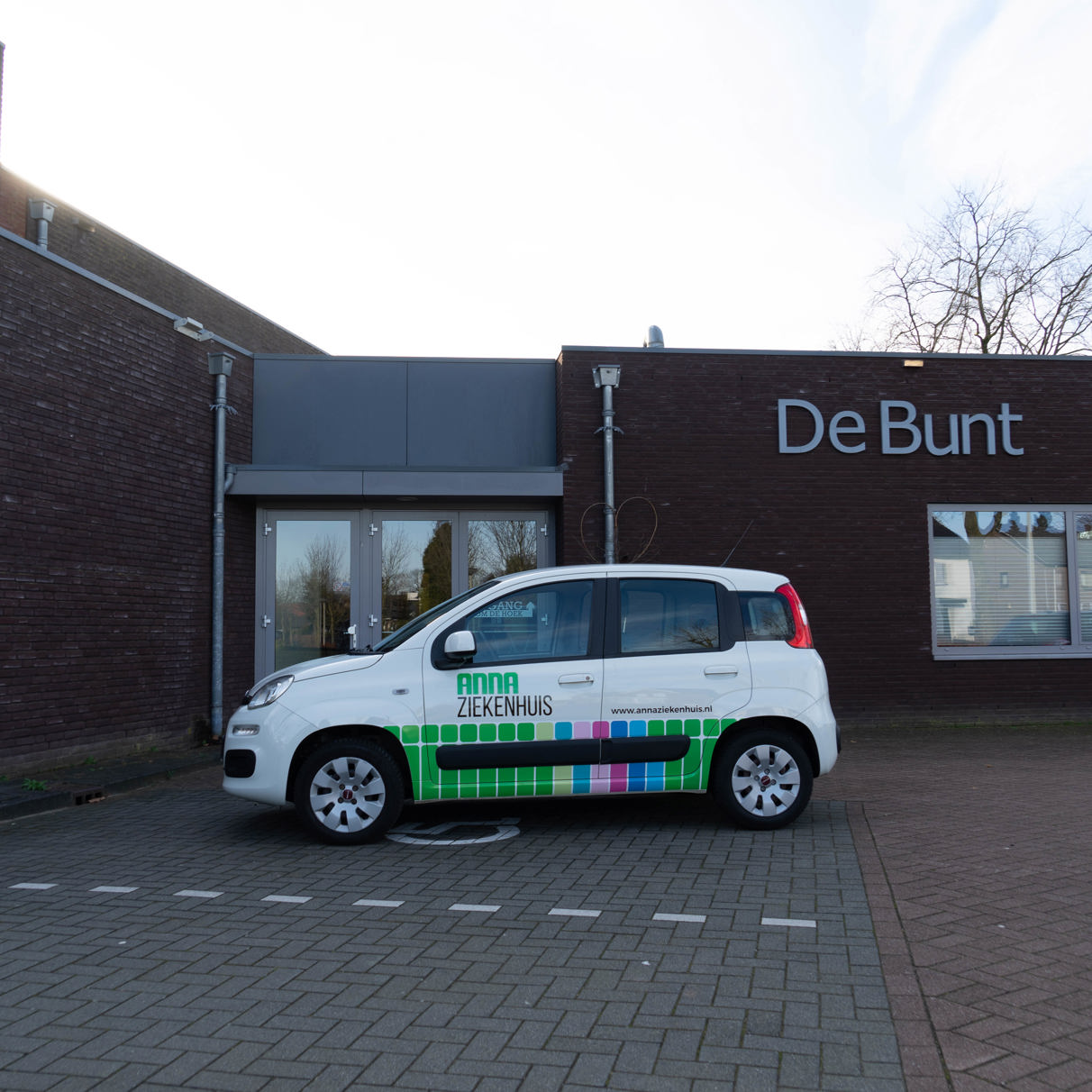 Bij het Anna Ziekenhuis kun je op meerdere locaties in de regio bloed laten afnemen en lichaamsmateriaal zoals urine en ontlasting inleveren.